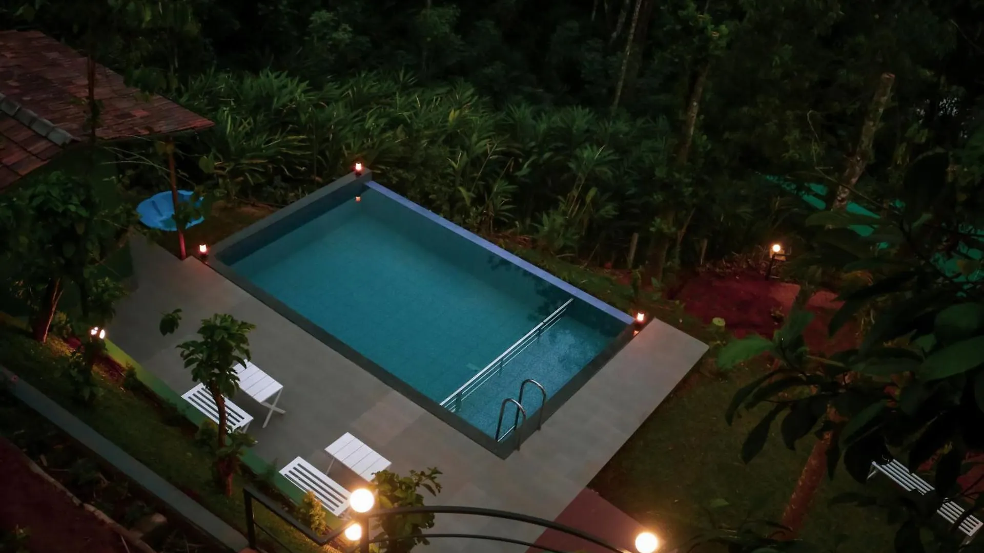 Edens Munnar Hotel Resort